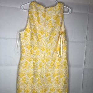 WHBM SIZE 12 Tonal Lace V Neck Sheath Dress